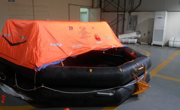 LIFERAFT (2)
